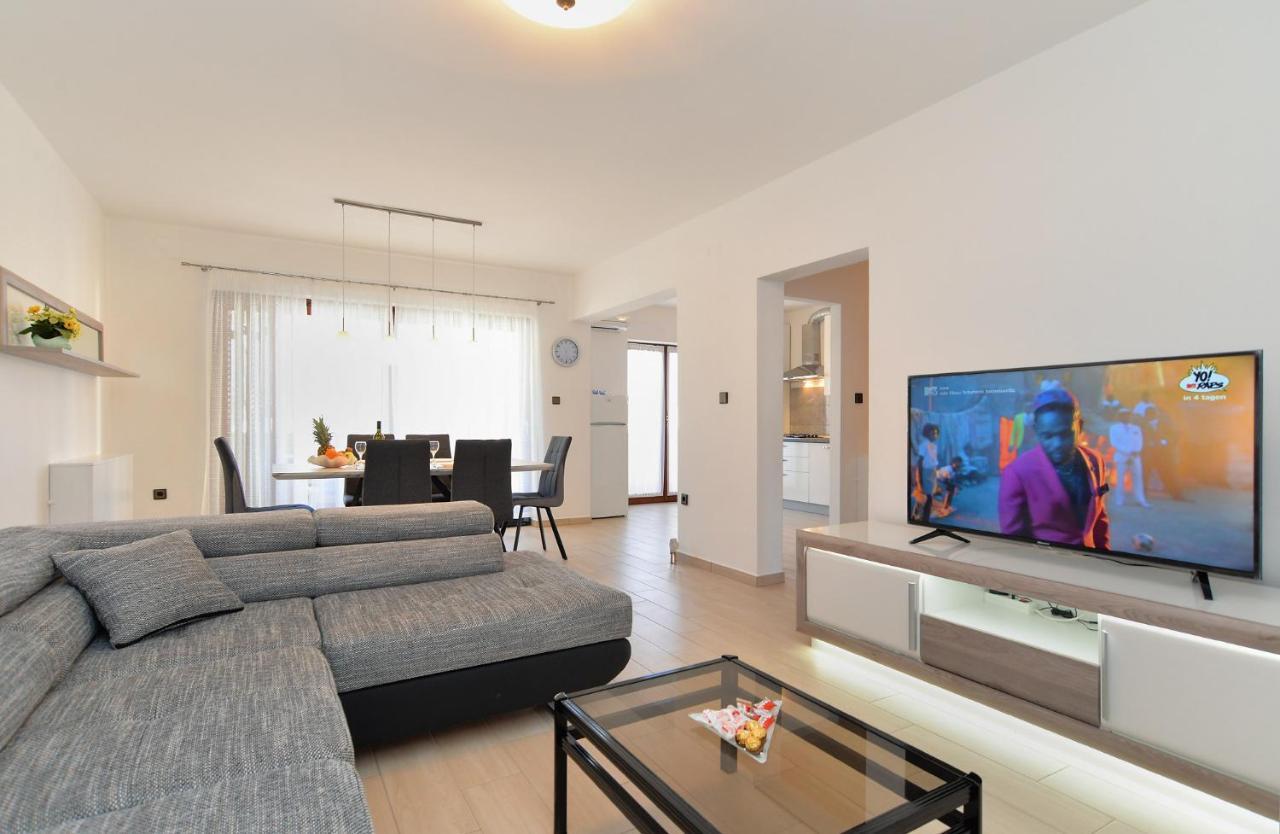 House Pula 2080 Villa Екстериор снимка