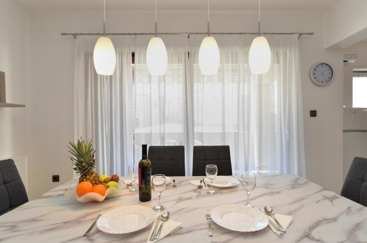 House Pula 2080 Villa Екстериор снимка