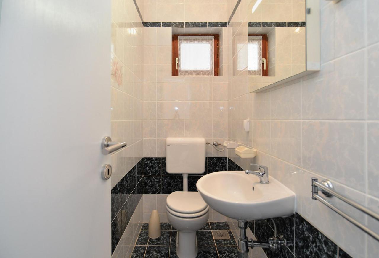 House Pula 2080 Villa Екстериор снимка