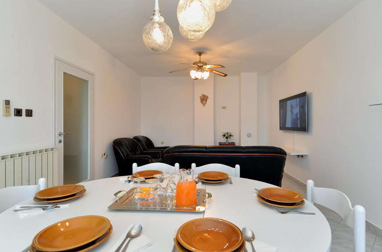 House Pula 2080 Villa Екстериор снимка